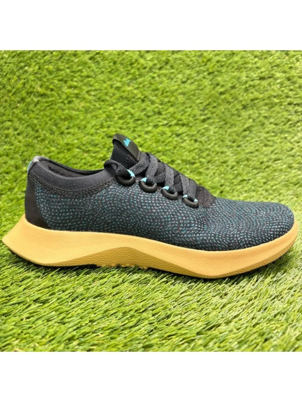 Allbirds Wool Dasher 2 Womens Size 7.5 Black Teal Gum Running Shoes Sneakers